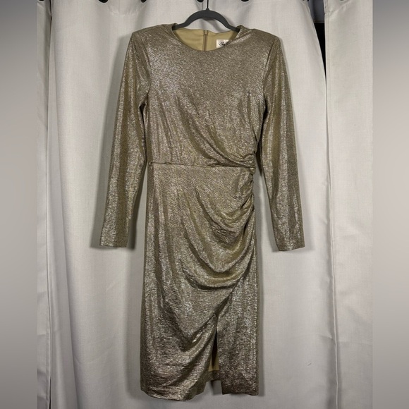 Eliza J Metallic Long Sleeve Sheath Dress in Champagne Gold Size 8 - Picture 3 of 10